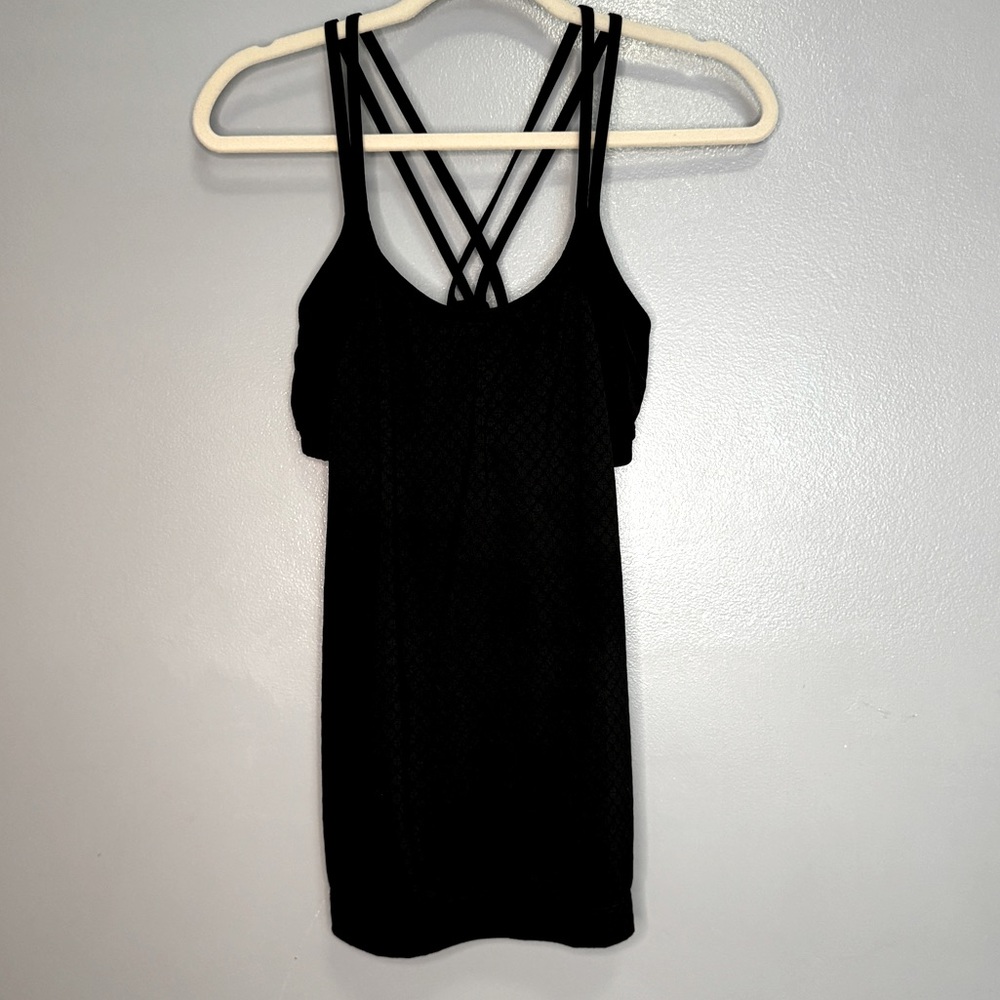 Make an offer!‎ Athleta workout top w/ bra
